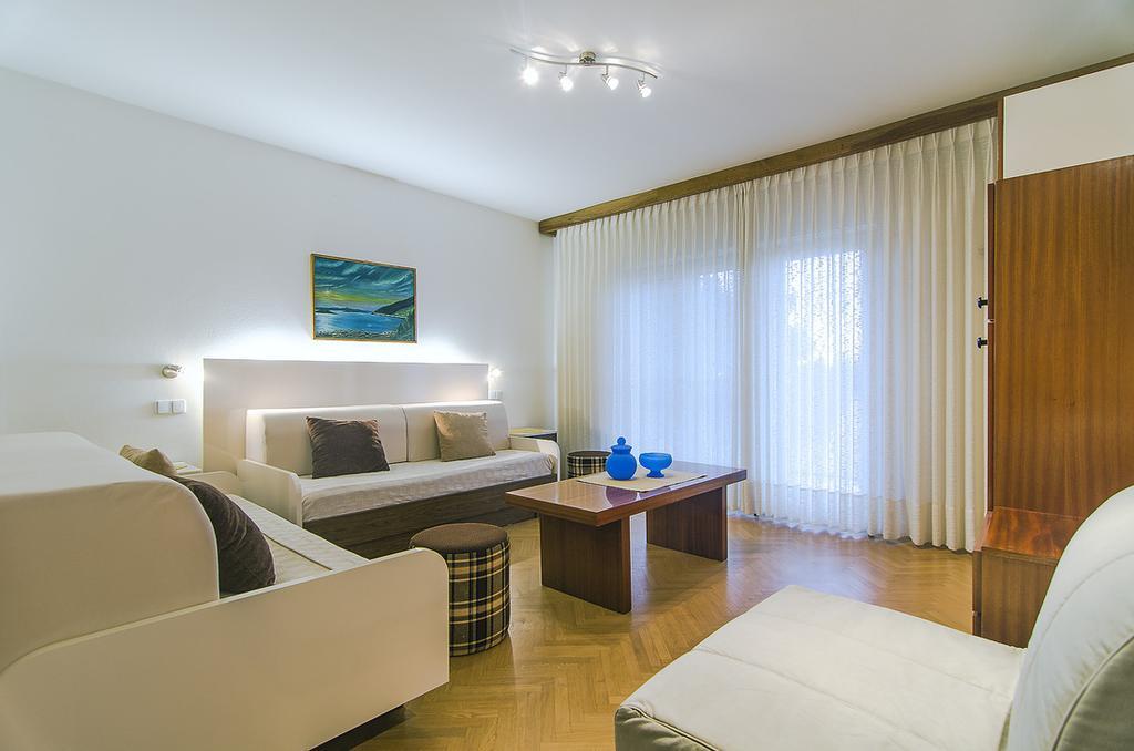 Apartments Lada 1217 Premantura Exterior foto